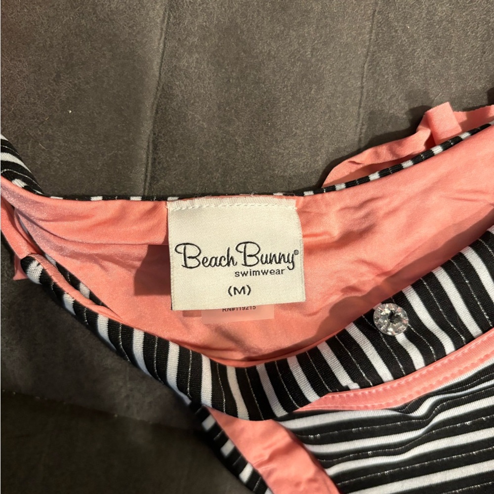 Beach bunny “streetcar named desire” bikini bottoms SIZE MEDIUM. Tie sides EUC - Picture 9 of 10